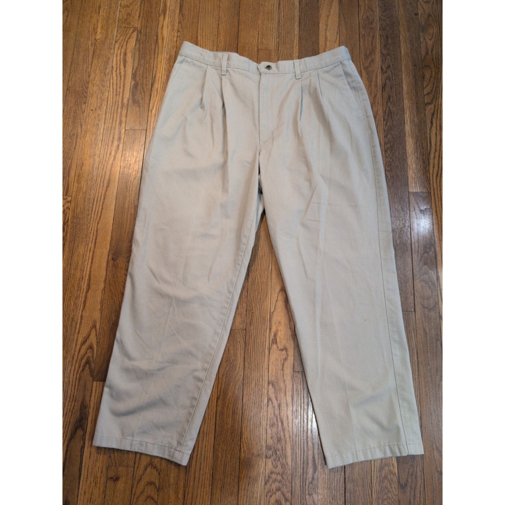 Levi Dockers Khaki Beige Classic Fit Casual Dress Pants Pleat Front 40x32